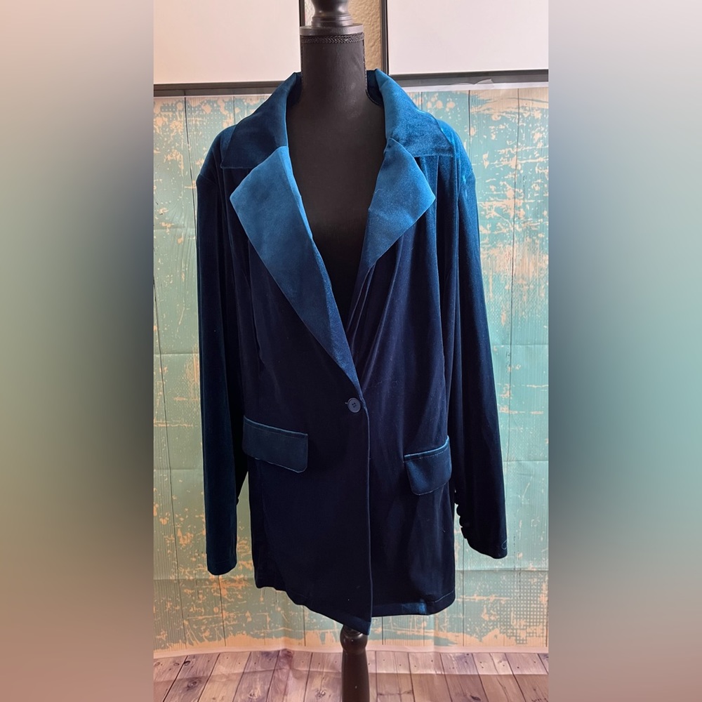 Teal colored velvet Blazer